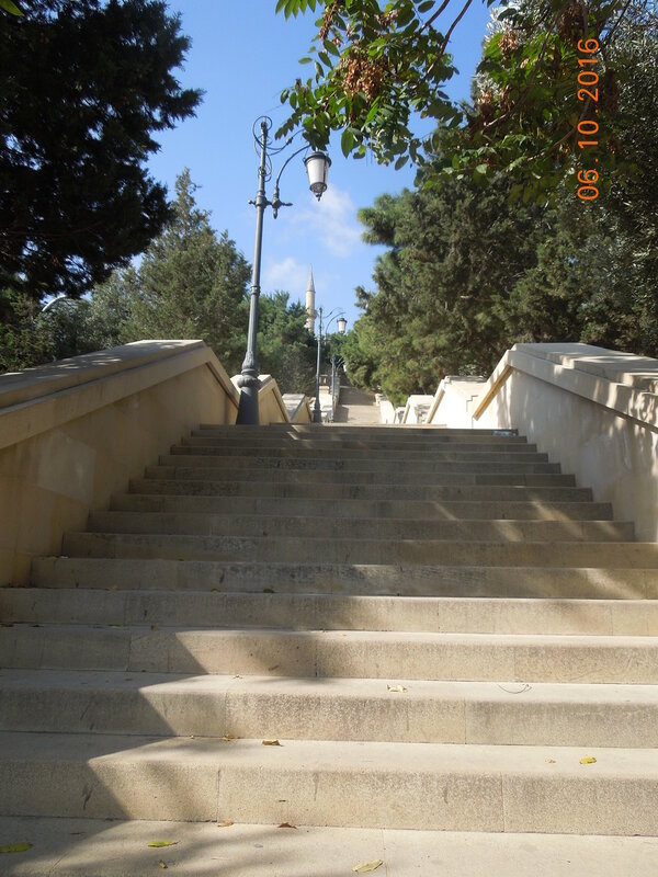 0_194180_19d84d77_XL.jpg