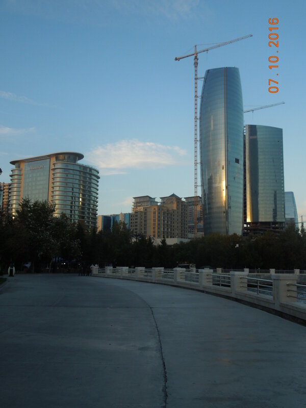 0_19418a_45fbb05c_XL.jpg