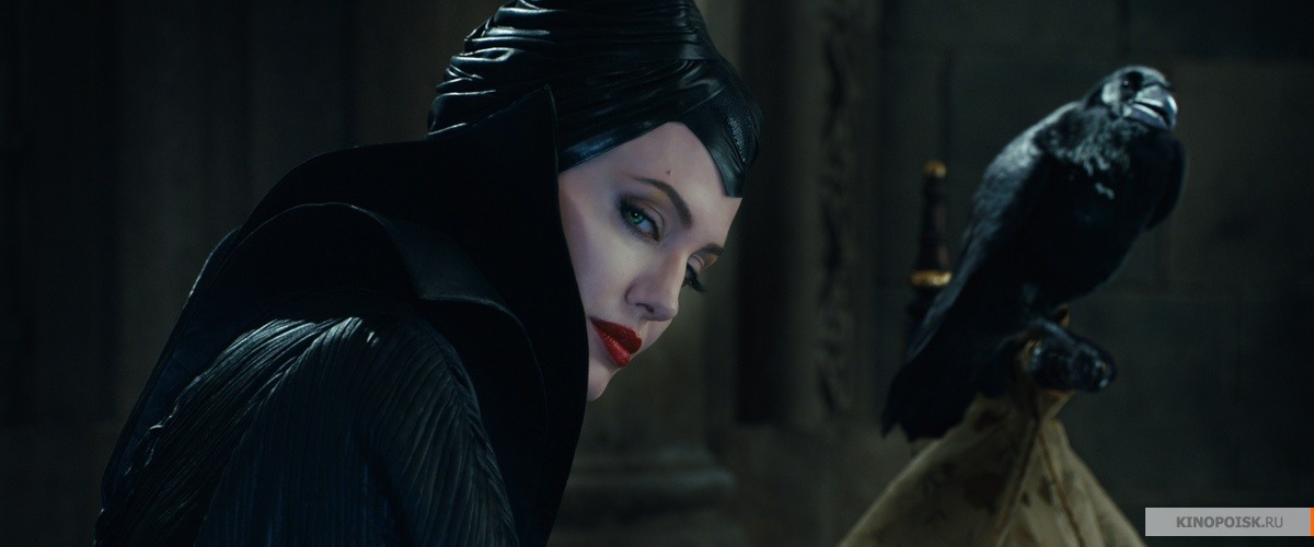 kinopoisk.ru-Maleficent-2387545.jpg